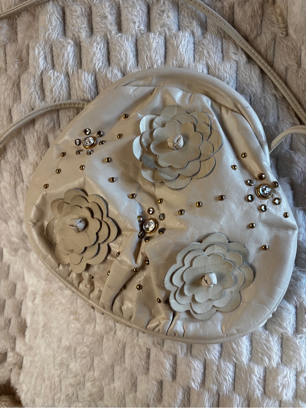 Vintage Atalla NY Cream Leather Floral Jeweled Teardrop Clutch Crossbody